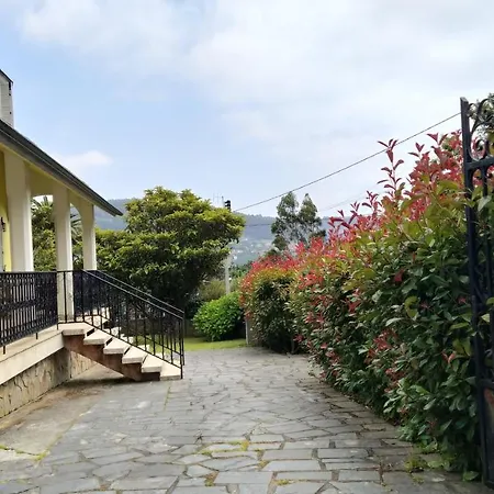 Casa Con Jardin En La Playa De Almieiras 別荘 *