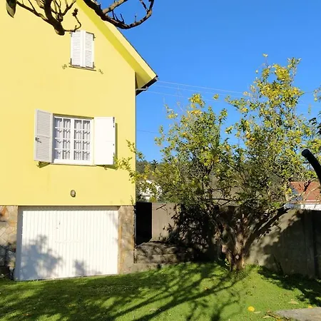 Casa Con Jardin En La Playa De Almieiras * Fene