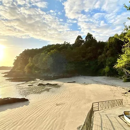 Casa Con Jardin En La Playa De Almieiras 別荘 *