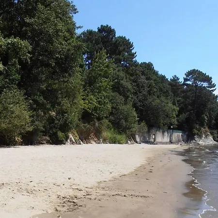 Casa Con Jardin En La Playa De Almieiras *