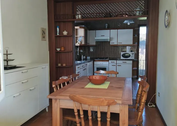Casa Con Jardin En La Playa De Almieiras 度假居 *