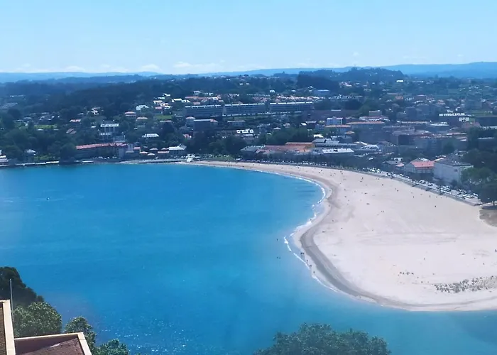 Casa Con Jardin En La Playa De Almieiras Fene