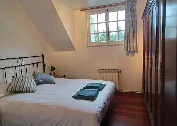 Casa Con Jardin En La Playa De Almieiras * Fene